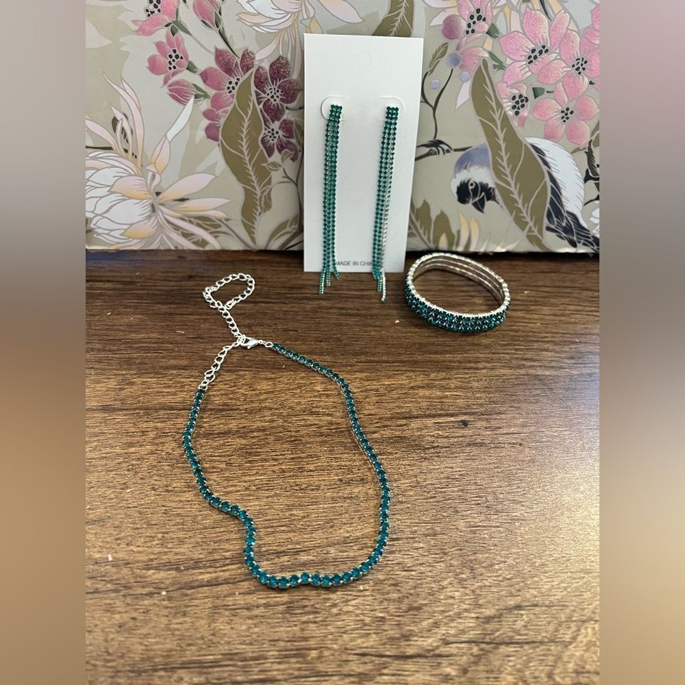 Elegant Aqua Blue Jewelry Set